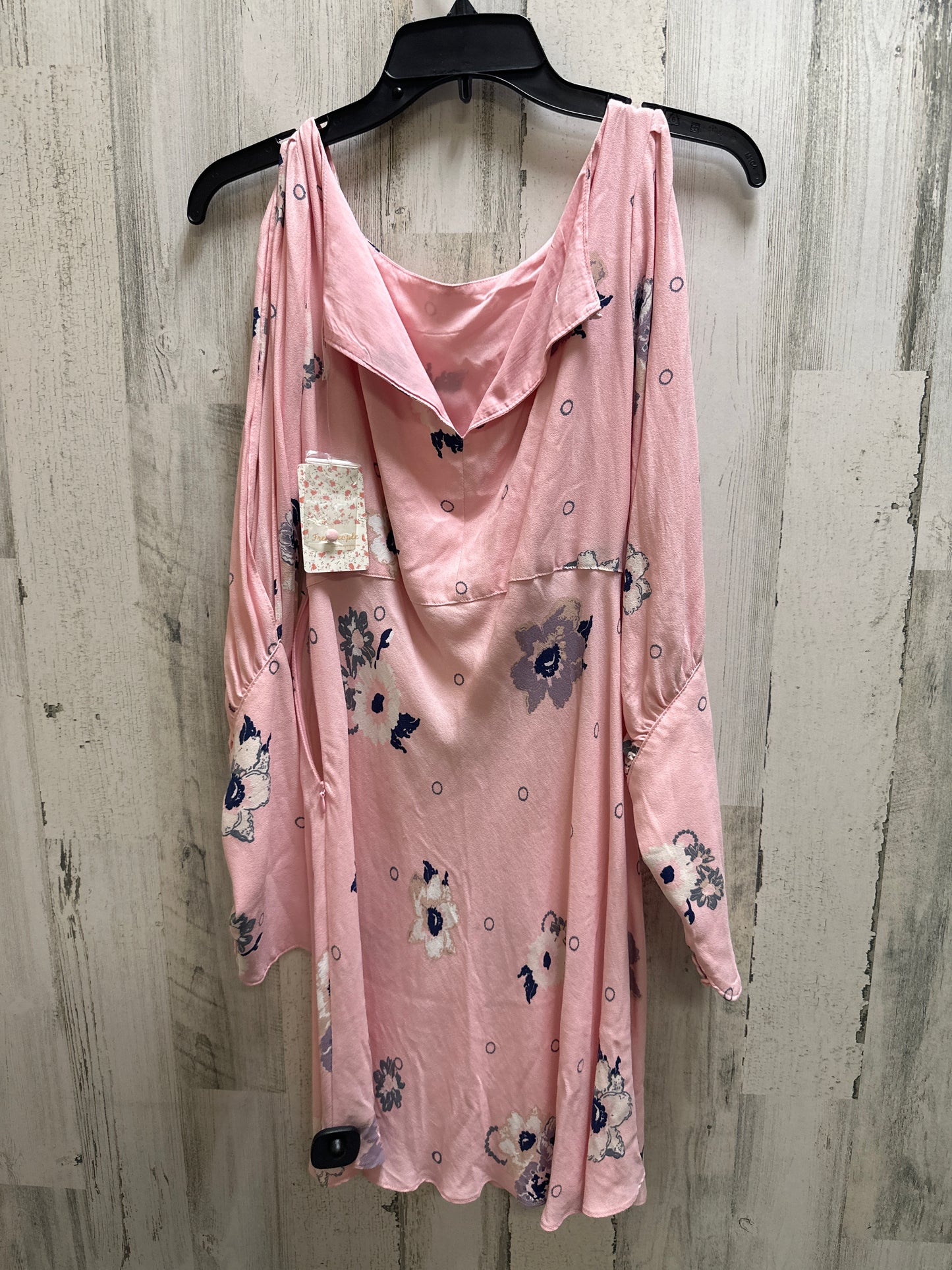 Dress Casual Short By Free People Size: 6