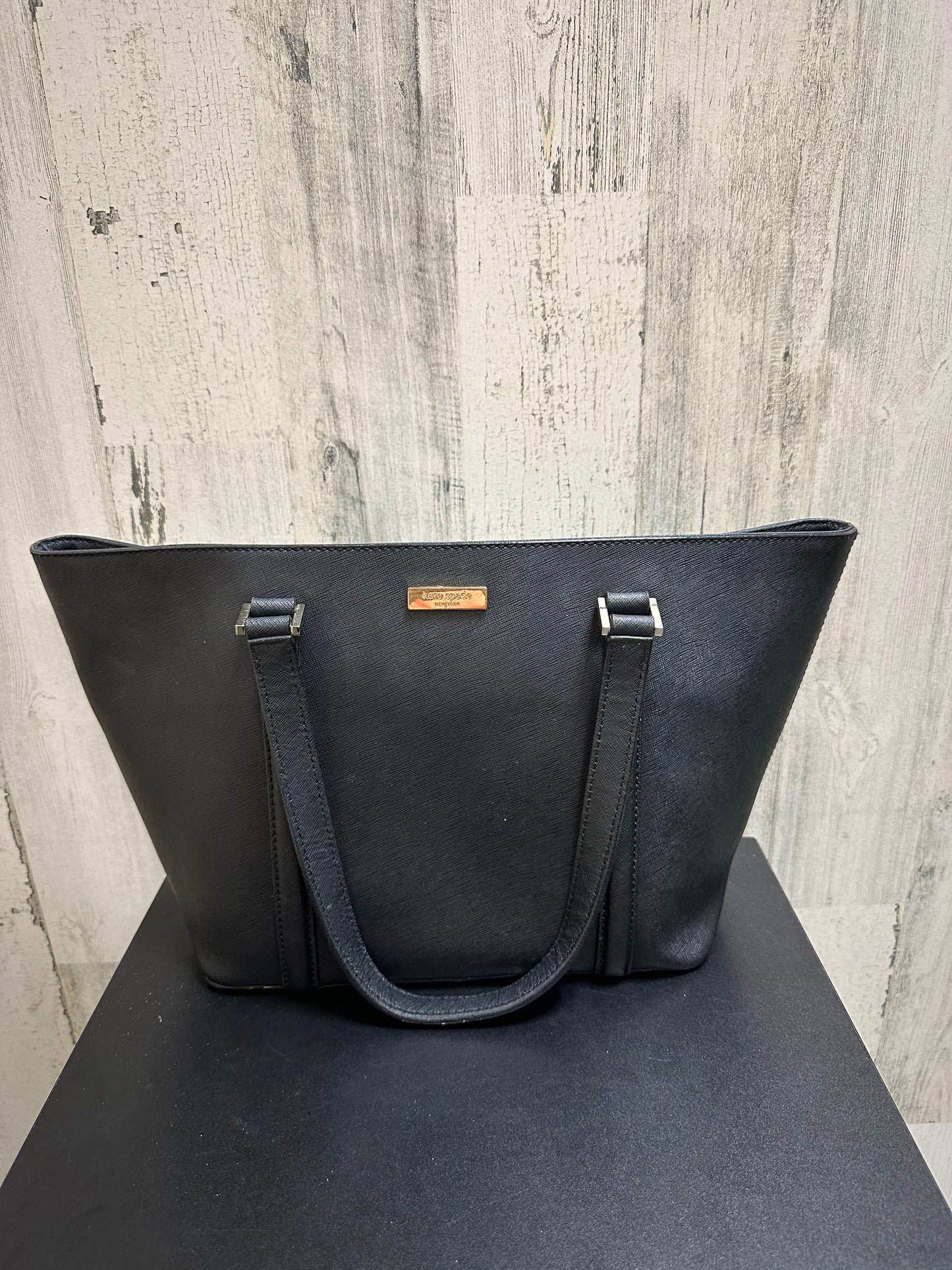 Handbag Designer By Kate Spade Size: Medium