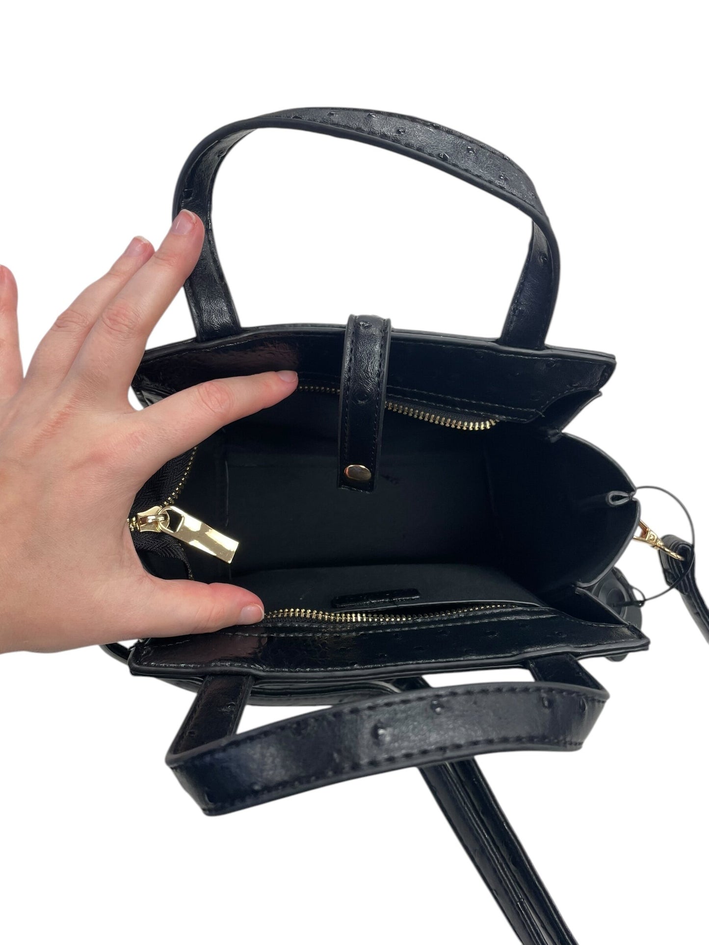 Handbag By Clothes Mentor Size: Small