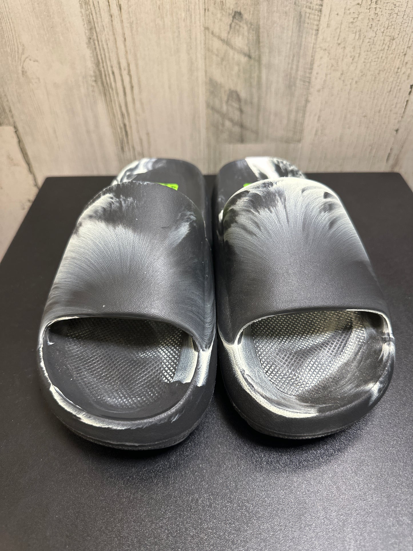 Sandals Flats By Steve Madden Size: 8
