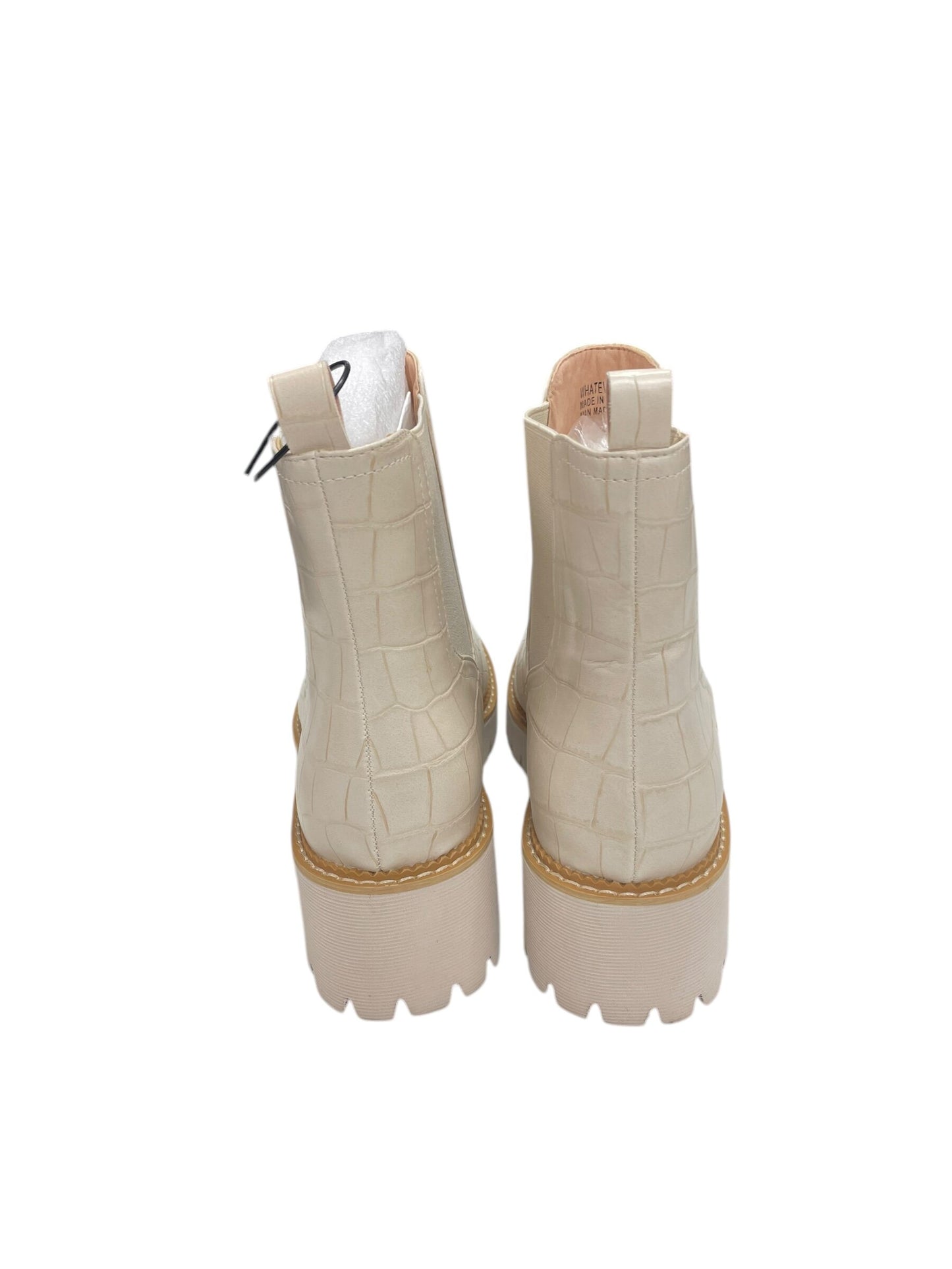 Boots Ankle Flats By Clothes Mentor Size: 9