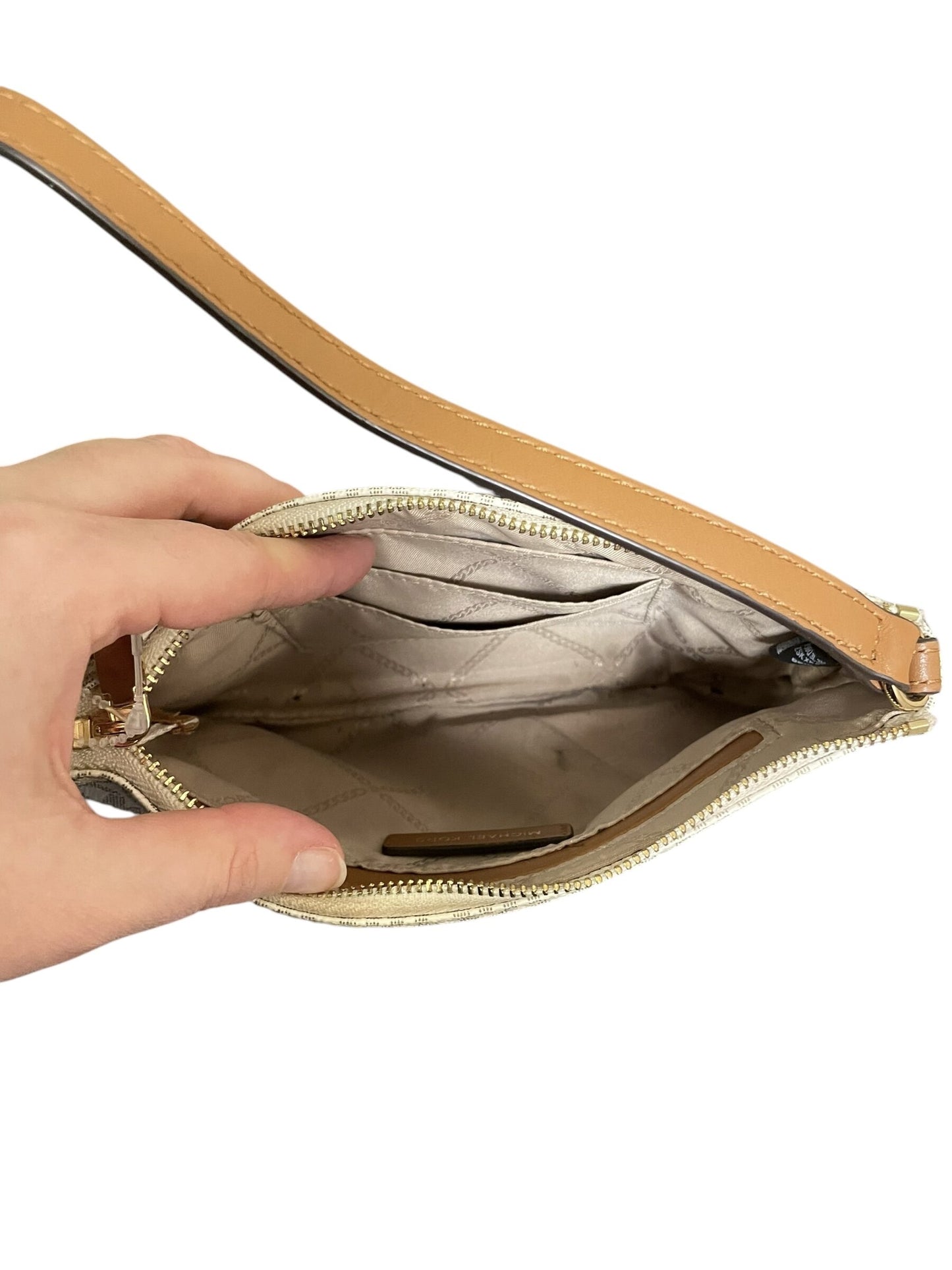 Handbag Designer By Michael Kors Size: Medium