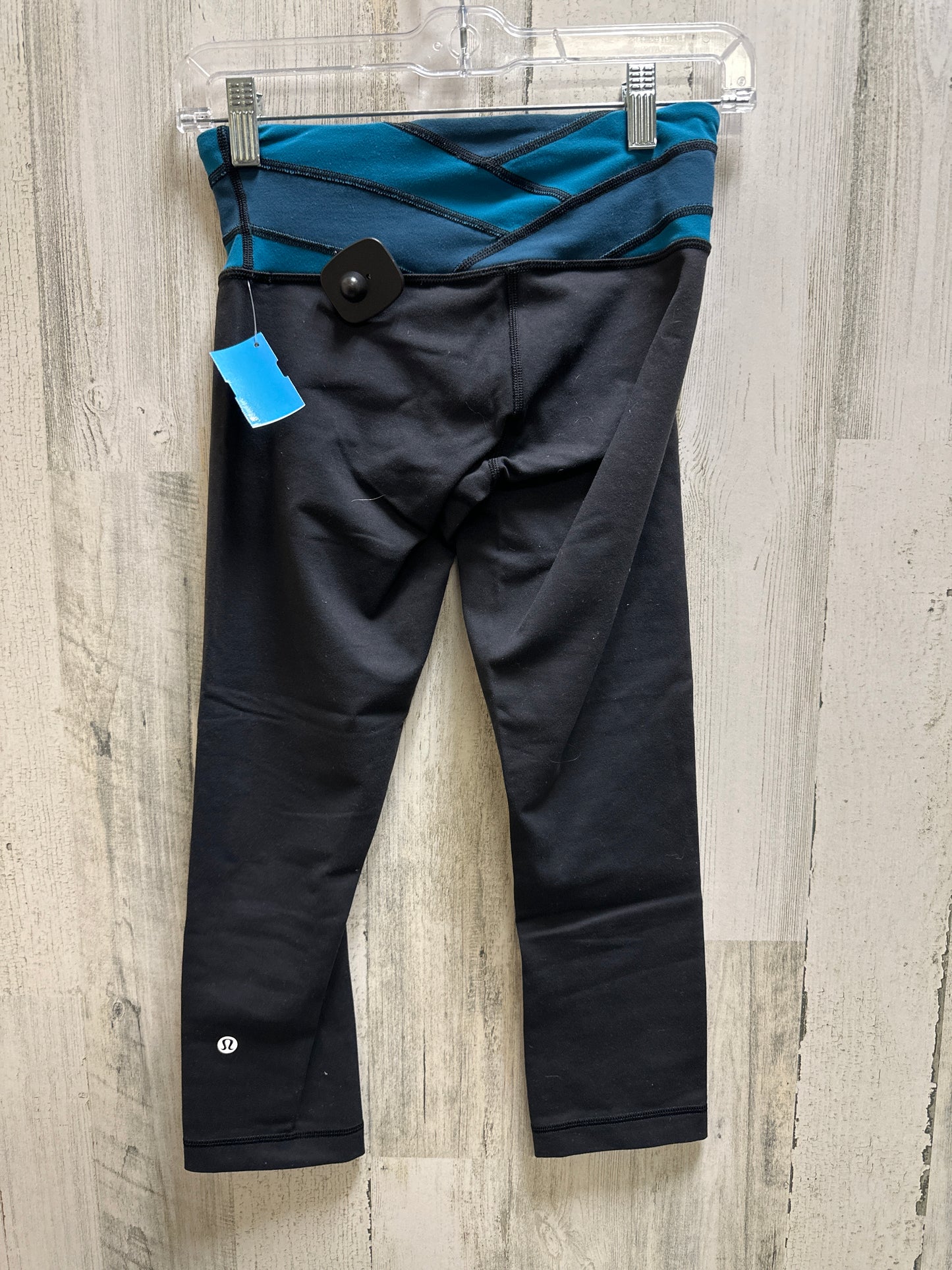 Athletic Leggings By Lululemon Size: 4