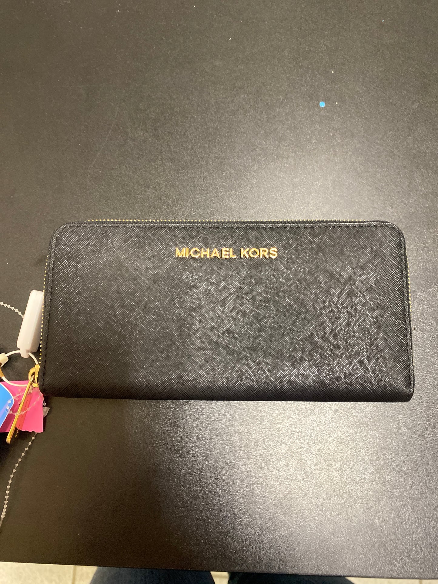 Wallet Designer By Michael Kors Size: Medium