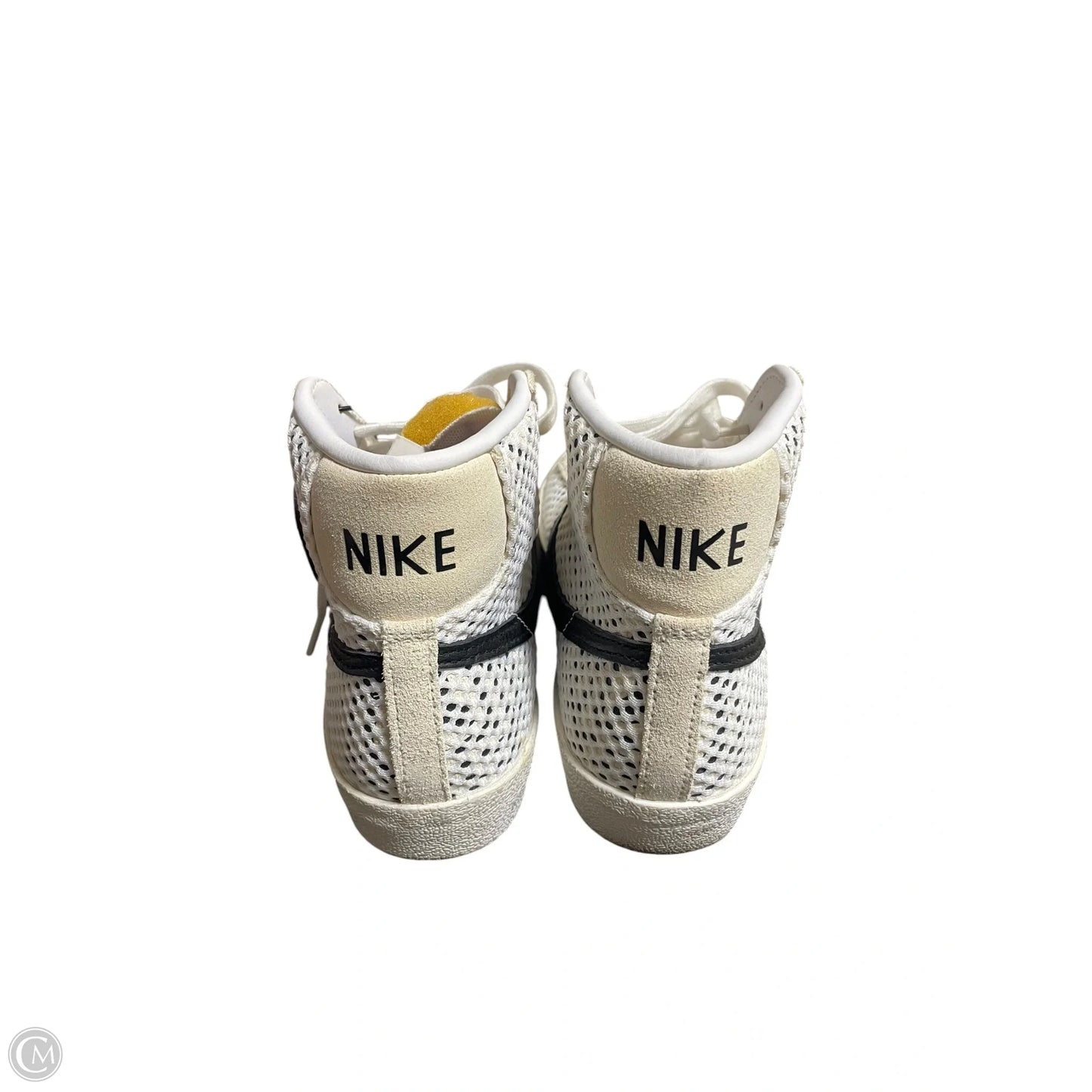 Shoes Sneakers By Nike In Cream, Size: 7.5