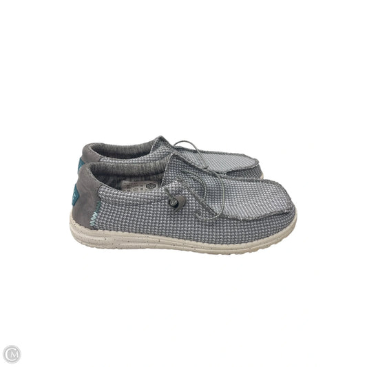 Shoes Flats By Hey Dude In Grey, Size: 9