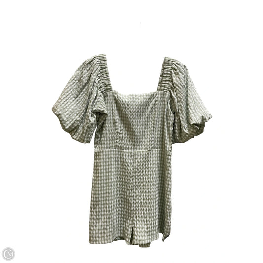 Dress Casual Short By Clothes Mentor In Checkered Pattern, Size: M