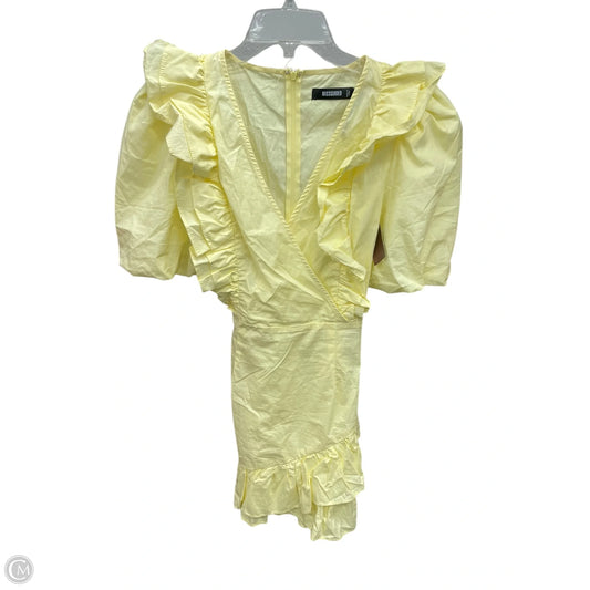 Dress Casual Short By Missguided In Yellow, Size: M