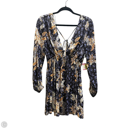 Dress Casual Short By Free People In Grey, Size: M