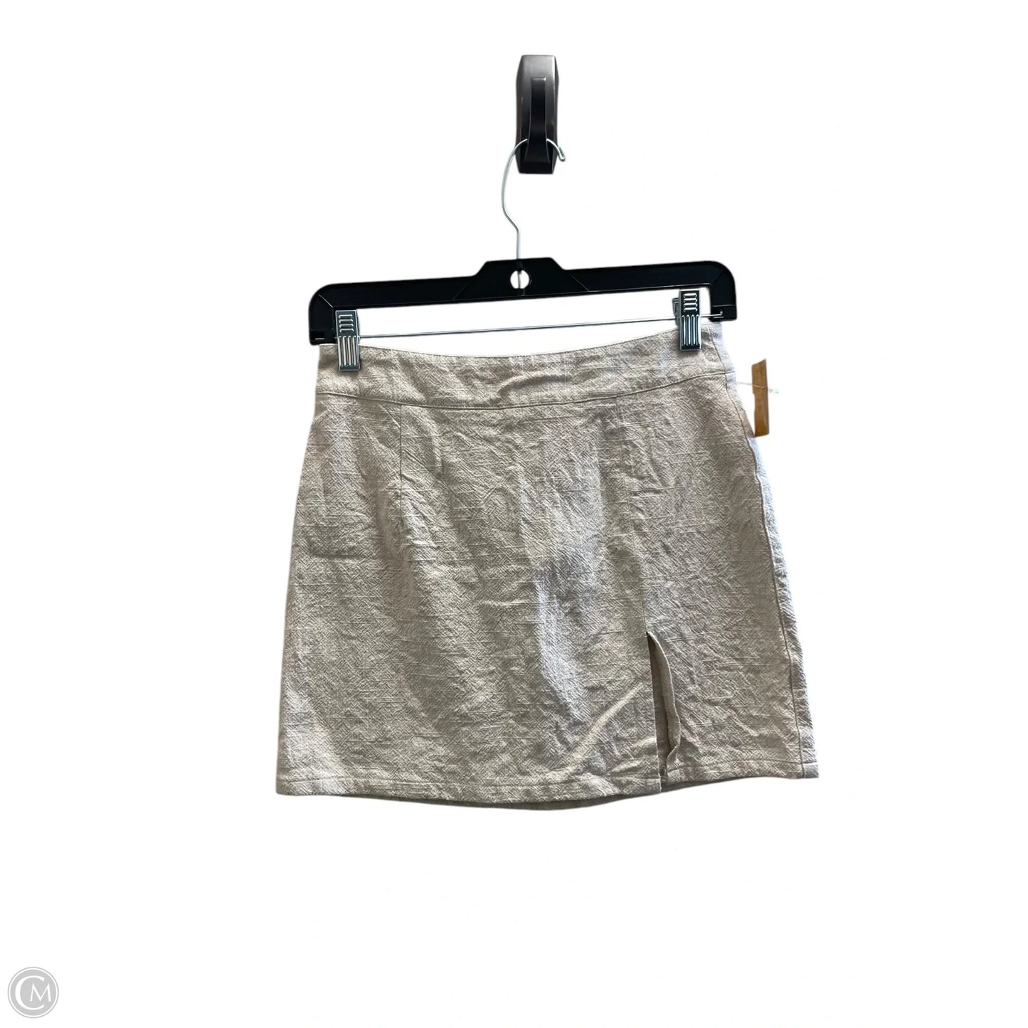 Skirt Mini & Short By Clothes Mentor In Cream, Size: S