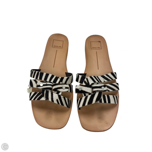 Sandals Flats By Dolce Vita In Animal Print, Size: 9.5