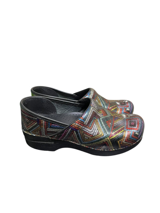 Shoes Flats By Dansko  Size: 8.5