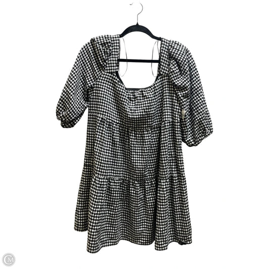 Dress Casual Short By Harve Bernard In Plaid Pattern, Size: S